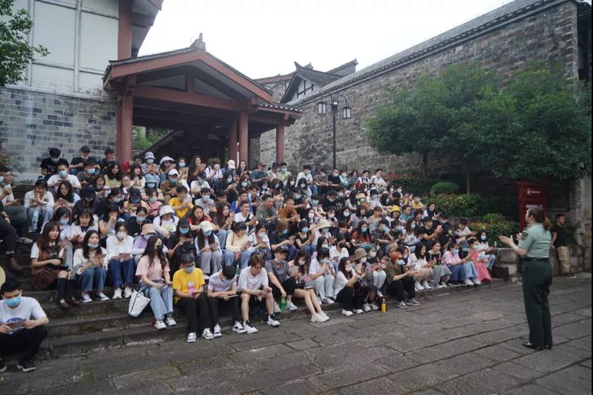 2cc00c806aaa43108ba7705861ff0051.jpg 乐天使