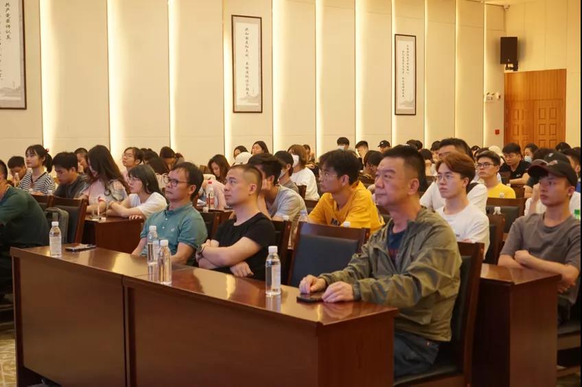 b15c7c46fdff4919909af31566eff196.jpg 乐天使