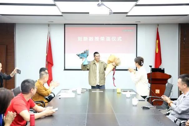 e097083d813b42e9a69d680996f71768.jpg 乐天使