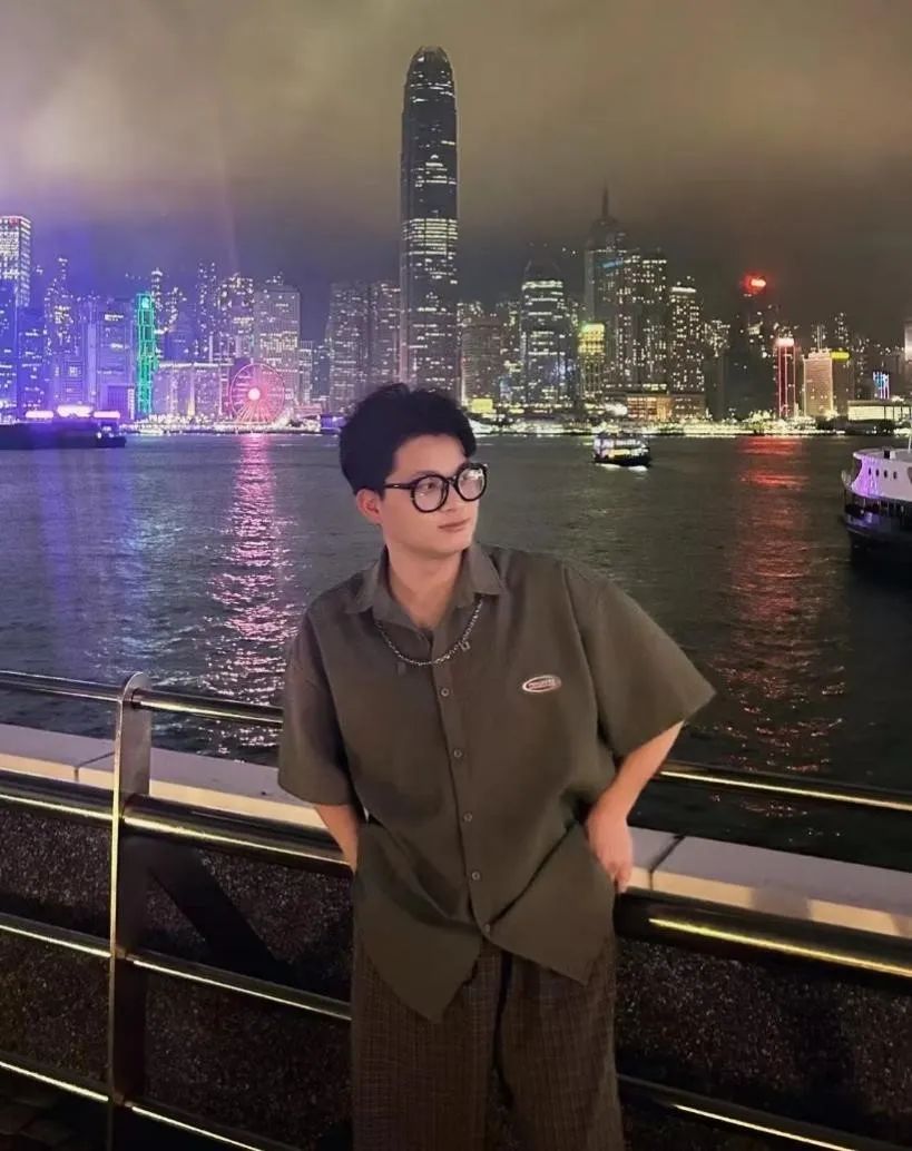 1c8a19ae3ac74af194cfa9d5257905dd.jpg 乐天使