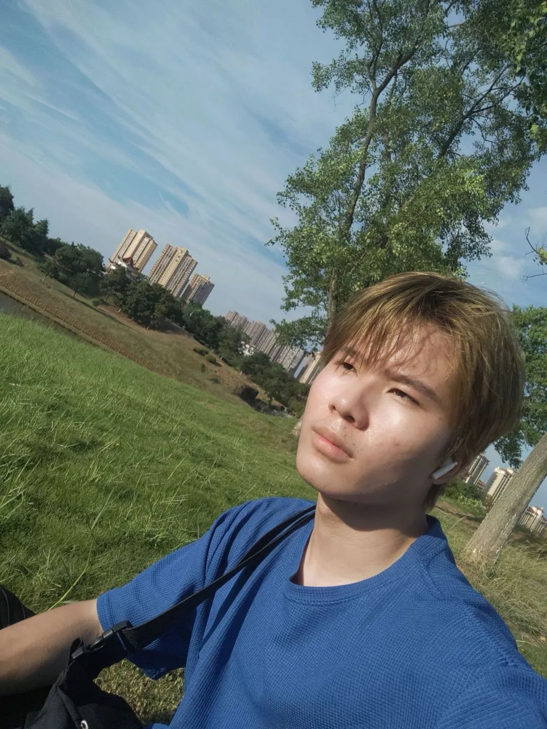 cfb7cdbe86cf45cca5fb2a2126ace33e.jpg 乐天使