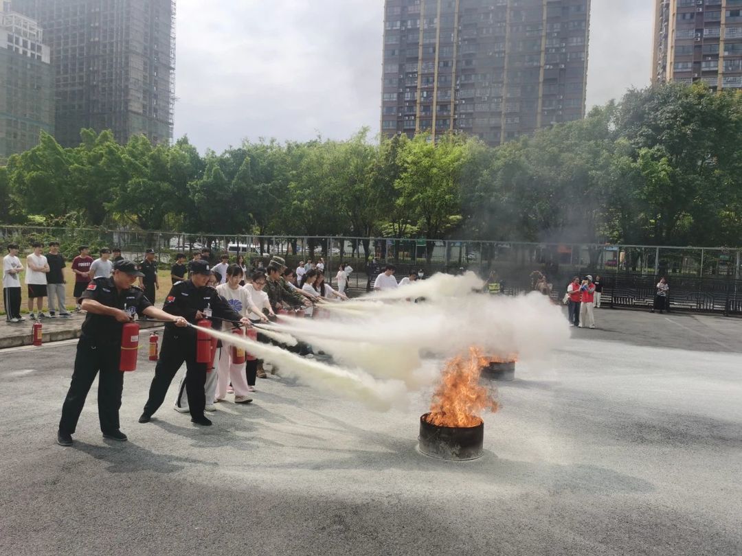 乐天使